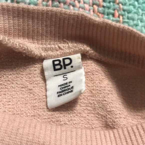 BP. Ruffle Sleeve Sweatshirt - Picture 6 of 7